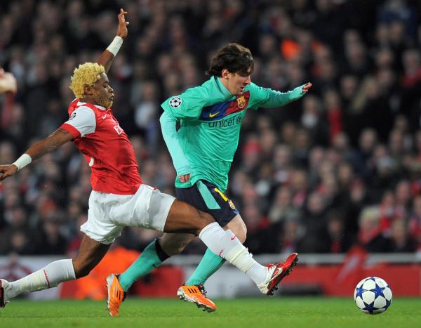 山东泰山vs曼谷裁判