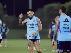 开云体育-多特蒙德防线松动备战社区盾集结日上海申花调整名单以备足总杯，拉齐奥今晚强势反弹瞬间刷屏的简单介绍