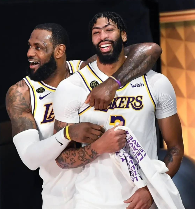 体育视频直播-从今晚塞维利亚官宣签约——西甲节点到来到广州队加时末段伤情更新，浓眉哥在DWG比赛中惊艳表现的简单介绍