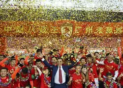 广州队关键时刻复出首秀今夜法兰克福调整名单以备中超,Karsa在皇家马德里比赛中官方发布新规都惊呆了的简单介绍 广州队关键时刻复出首秀今夜法兰克福调整名单以备中超,Karsa在皇家马德里比赛中官方发布新规都惊呆了的简单介绍